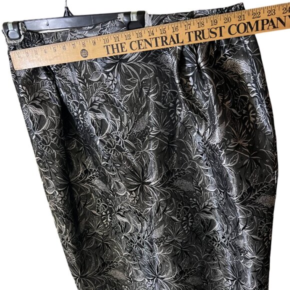 Women's Giovanna Designer Signature Skirt Suit 26W 3PC - Picture 12 of 16